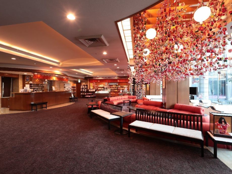 【静岡県】2023年リニューアル！シート張り替えや照明などさらに居心地のよいロビーに変身しました