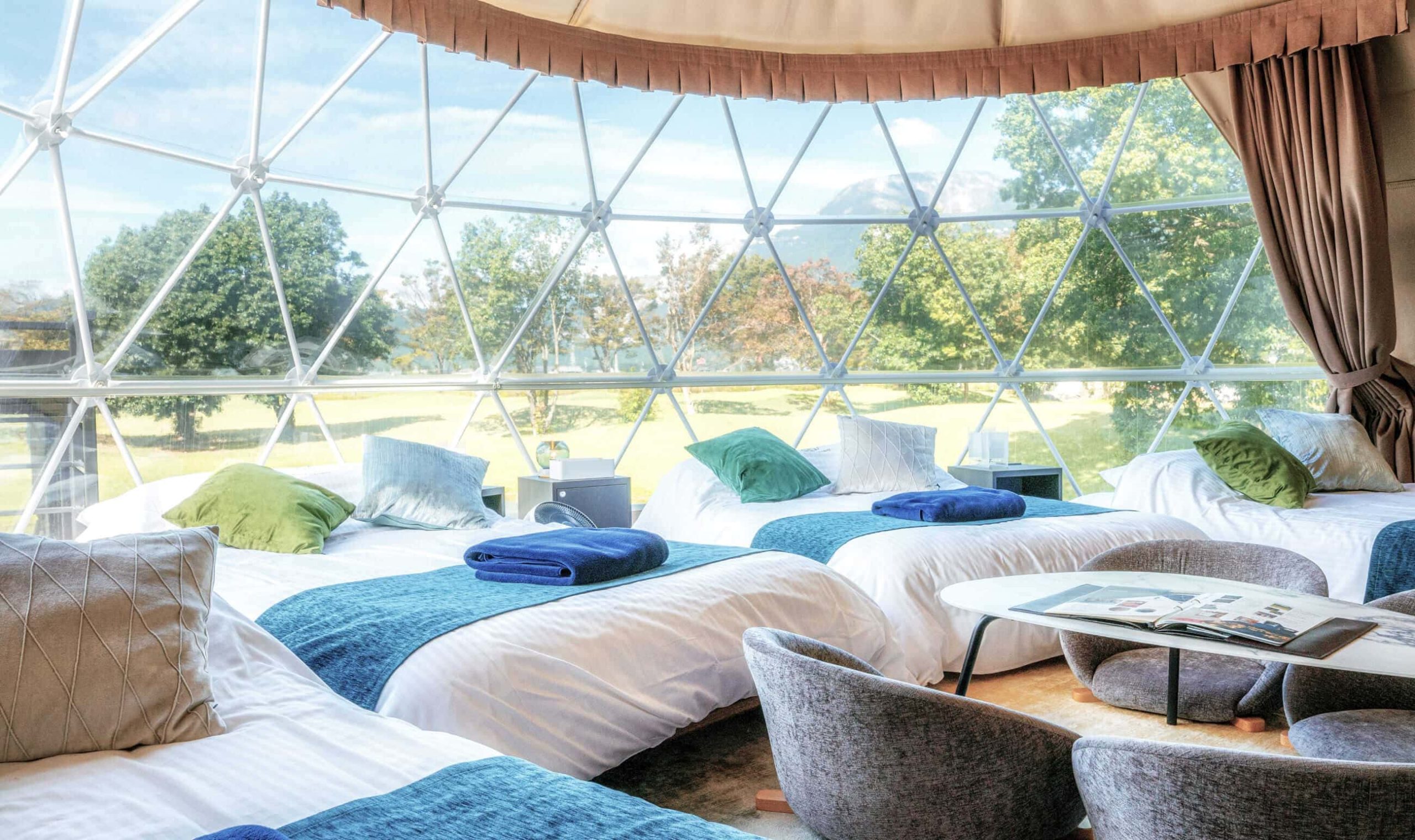 【滋賀県】水辺にたたずみ、光をまとう客室棟