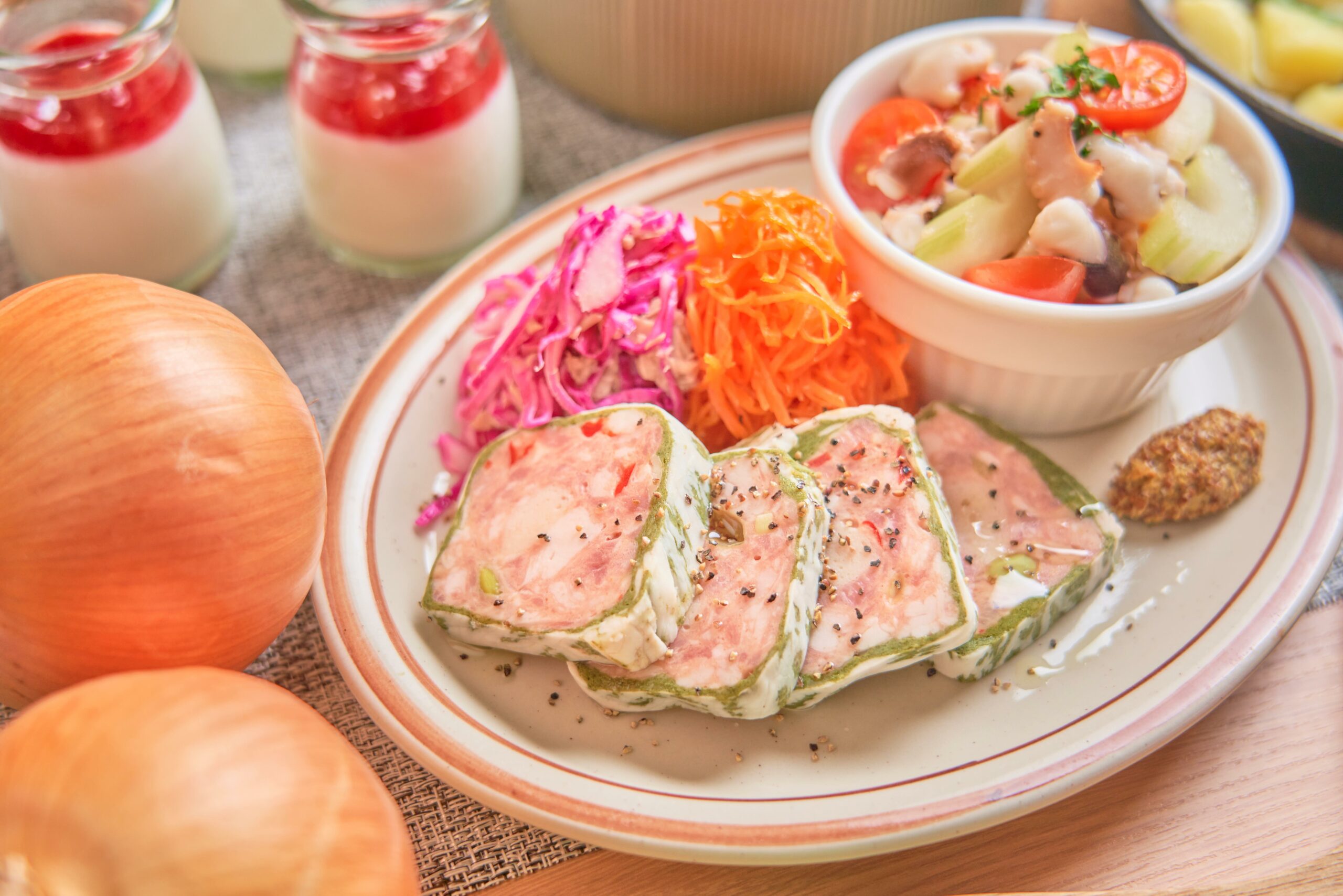 【滋賀県】地域食材を使用した彩り豊かなディナーメニュー