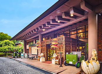 【静岡県】バリの異国情緒たっぷりのエントランス