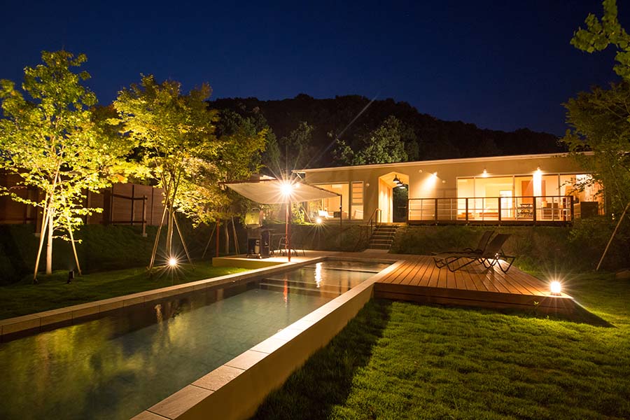 【関西_京都府】非日常空間を演出 大型のプライベートプール