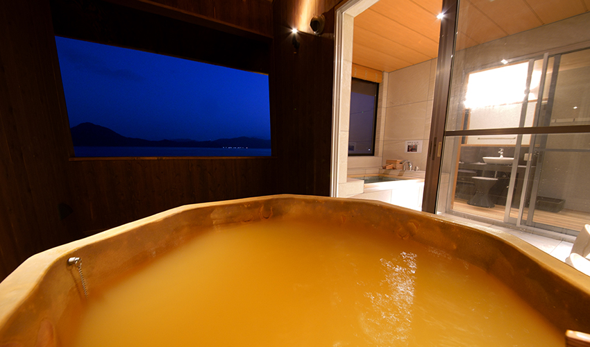 【関西_京都府】視界に日本海の絶景が広がる2種の温泉を完備