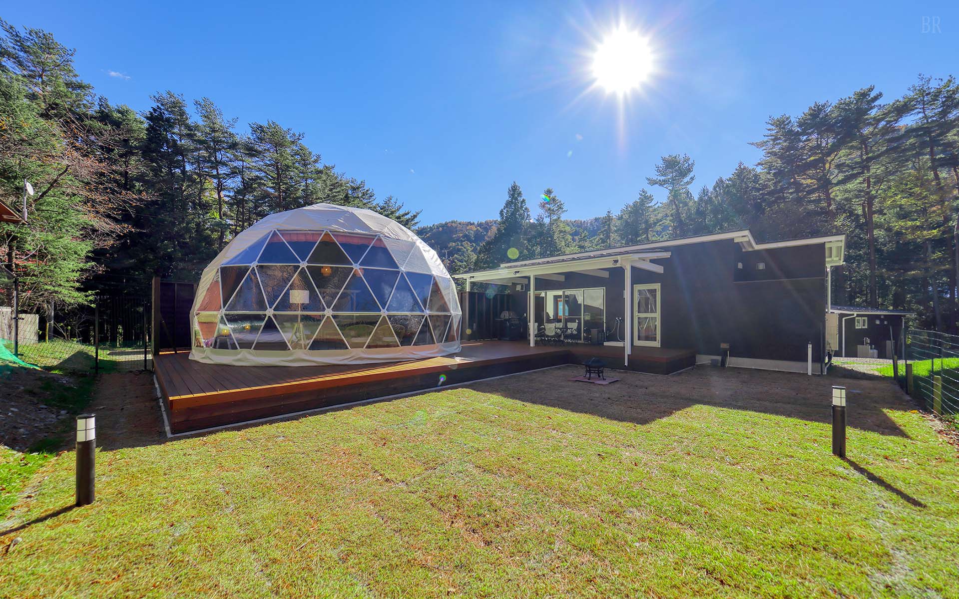 【甲信越_山梨県】各部屋60㎡以上の広々ドッグラン完備