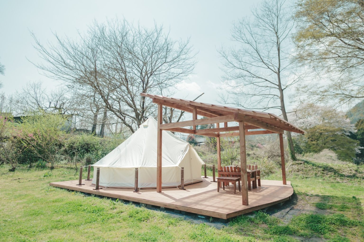 【北関東_茨城県】常設テントですぐにキャンプ！高台でプライベート感抜群「グランピング」