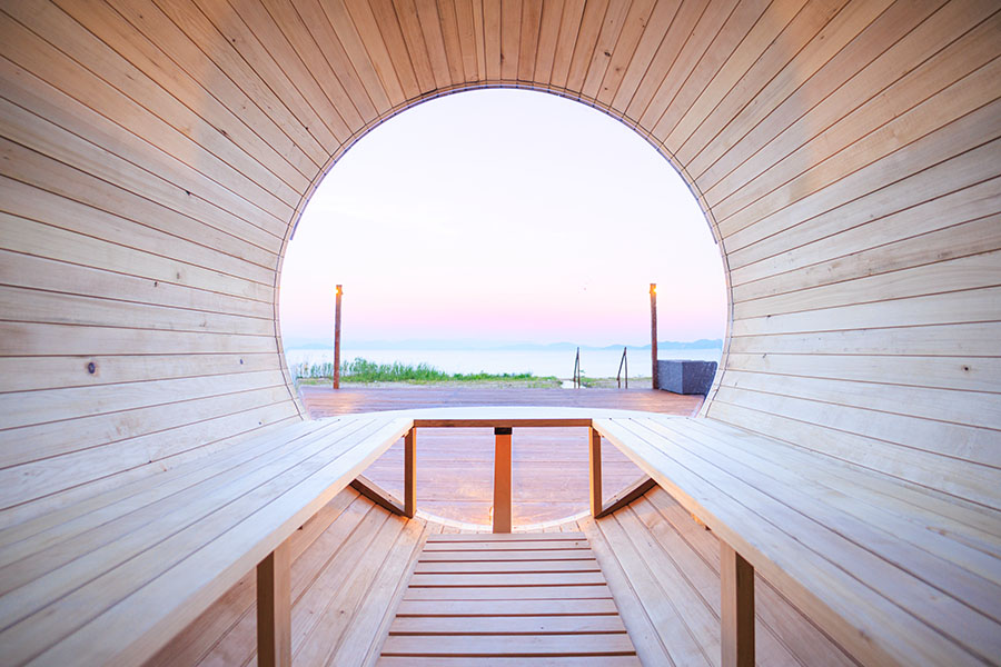 【関西_滋賀県】琵琶湖を一望する パブリックプール＆バレルサウナ